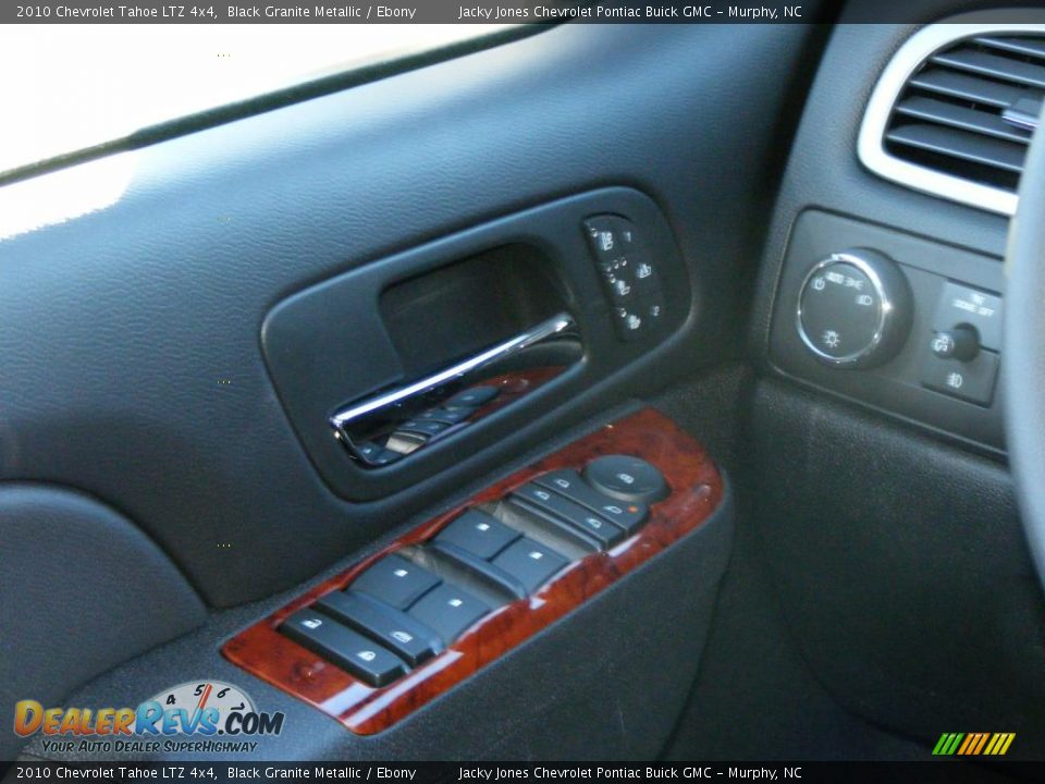2010 Chevrolet Tahoe LTZ 4x4 Black Granite Metallic / Ebony Photo #16