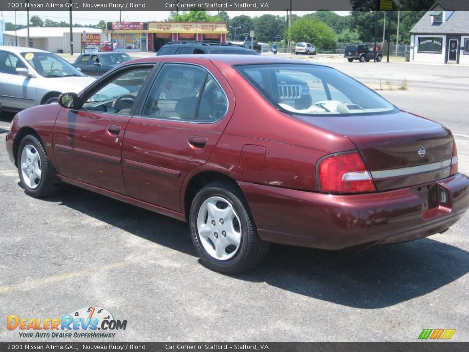 2001 Nissan Altima GXE Nouveau Ruby / Blond Photo #4