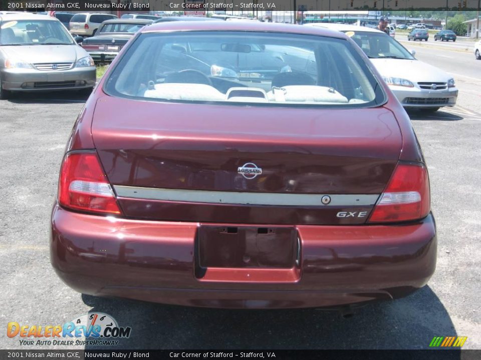 2001 Nissan Altima GXE Nouveau Ruby / Blond Photo #5