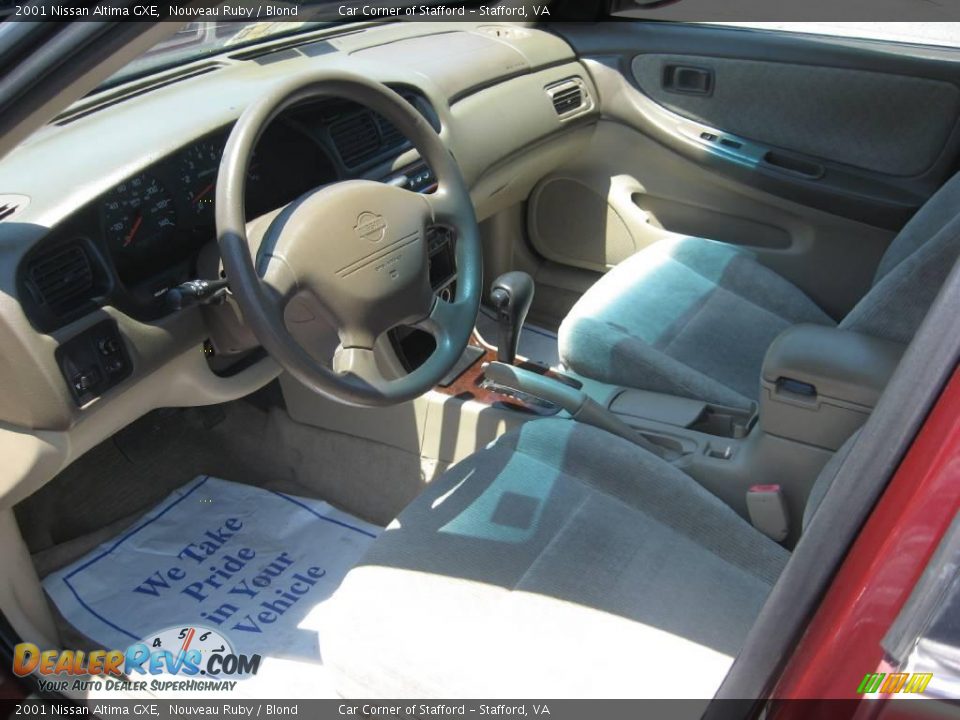 2001 Nissan Altima GXE Nouveau Ruby / Blond Photo #12