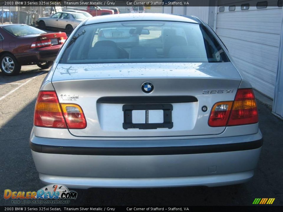 2003 BMW 3 Series 325xi Sedan Titanium Silver Metallic / Grey Photo #5