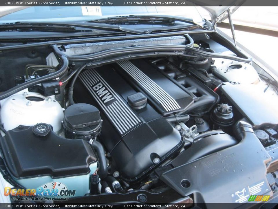 2003 BMW 3 Series 325xi Sedan Titanium Silver Metallic / Grey Photo #14