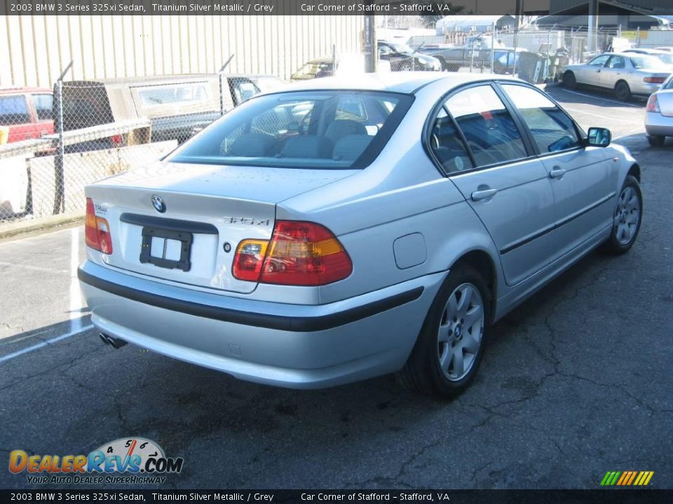 2003 BMW 3 Series 325xi Sedan Titanium Silver Metallic / Grey Photo #17