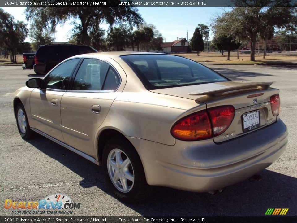 2004 Oldsmobile Alero GL1 Sedan Sandstone / Neutral Photo #3