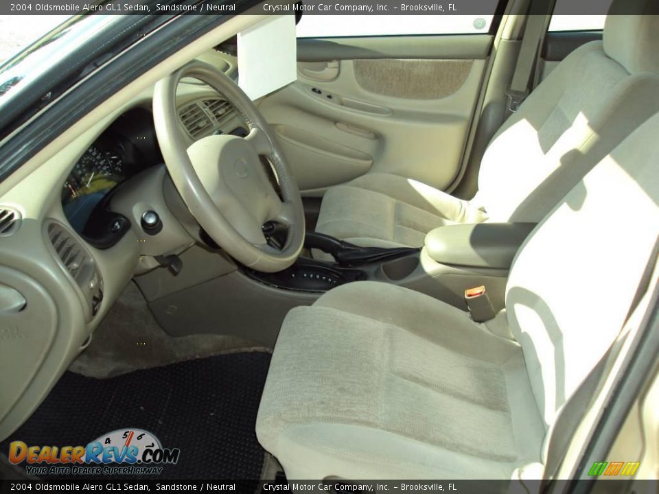 2004 Oldsmobile Alero GL1 Sedan Sandstone / Neutral Photo #4
