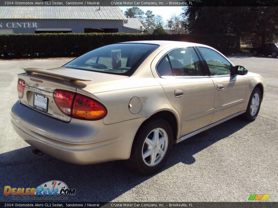 2004 Oldsmobile Alero GL1 Sedan Sandstone / Neutral Photo #8
