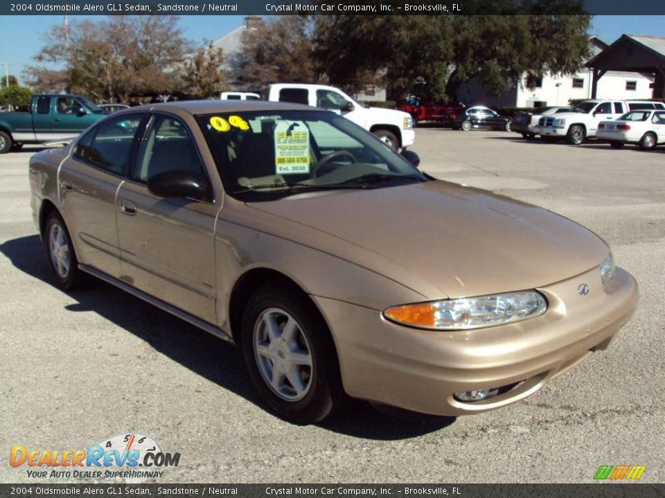 2004 Oldsmobile Alero GL1 Sedan Sandstone / Neutral Photo #10