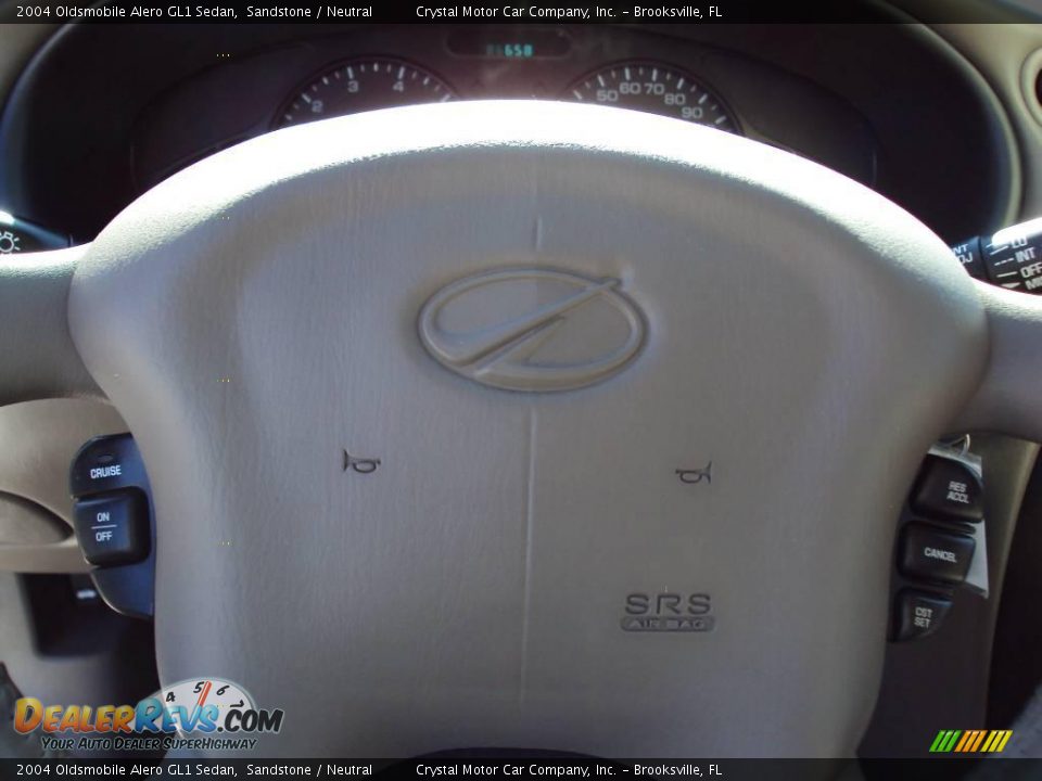 2004 Oldsmobile Alero GL1 Sedan Sandstone / Neutral Photo #21