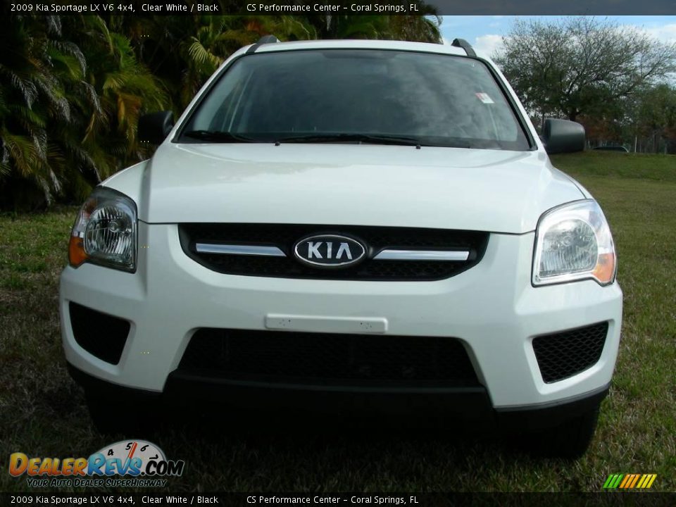 2009 Kia Sportage LX V6 4x4 Clear White / Black Photo #5