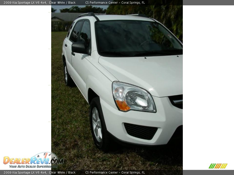 2009 Kia Sportage LX V6 4x4 Clear White / Black Photo #9