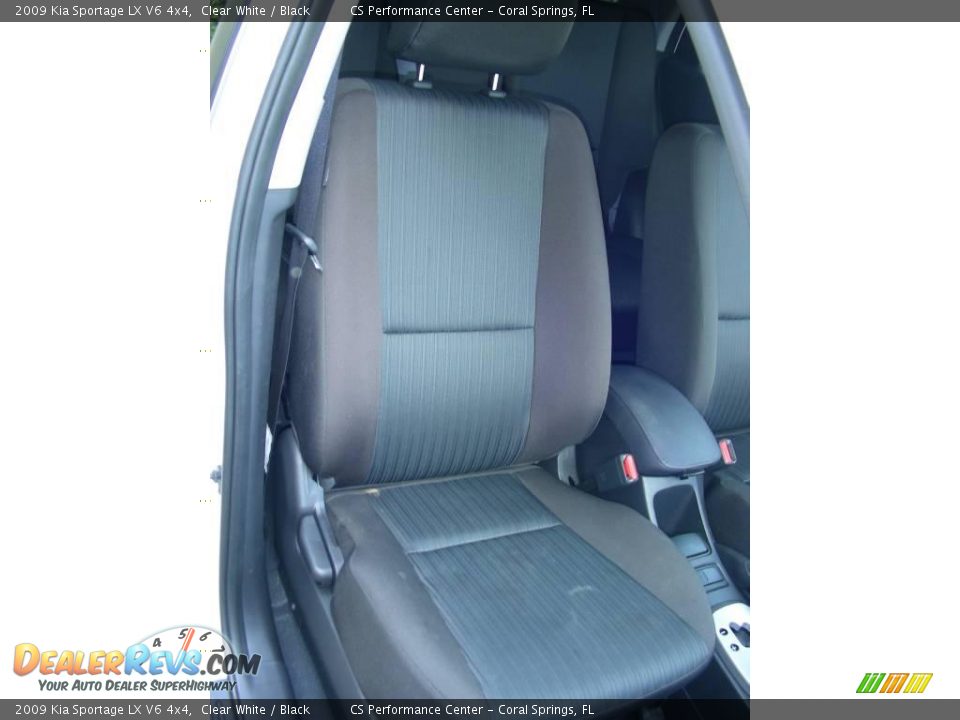 2009 Kia Sportage LX V6 4x4 Clear White / Black Photo #21