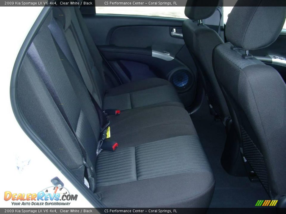2009 Kia Sportage LX V6 4x4 Clear White / Black Photo #22
