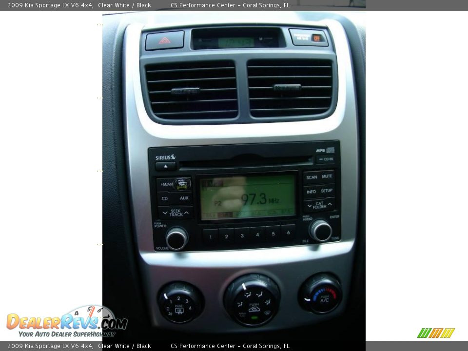 2009 Kia Sportage LX V6 4x4 Clear White / Black Photo #26