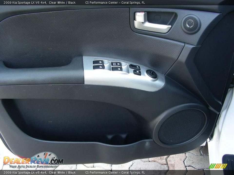 2009 Kia Sportage LX V6 4x4 Clear White / Black Photo #27