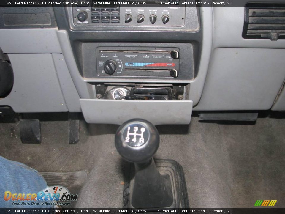 1991 Ford Ranger XLT Extended Cab 4x4 Light Crystal Blue Pearl Metallic / Grey Photo #14