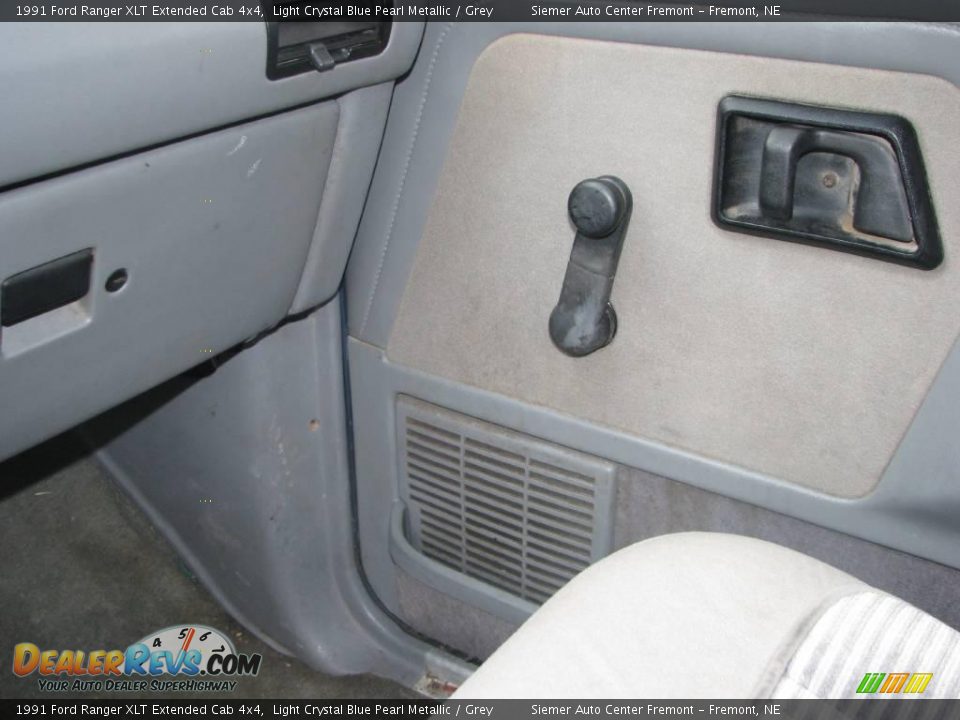 1991 Ford Ranger XLT Extended Cab 4x4 Light Crystal Blue Pearl Metallic / Grey Photo #15