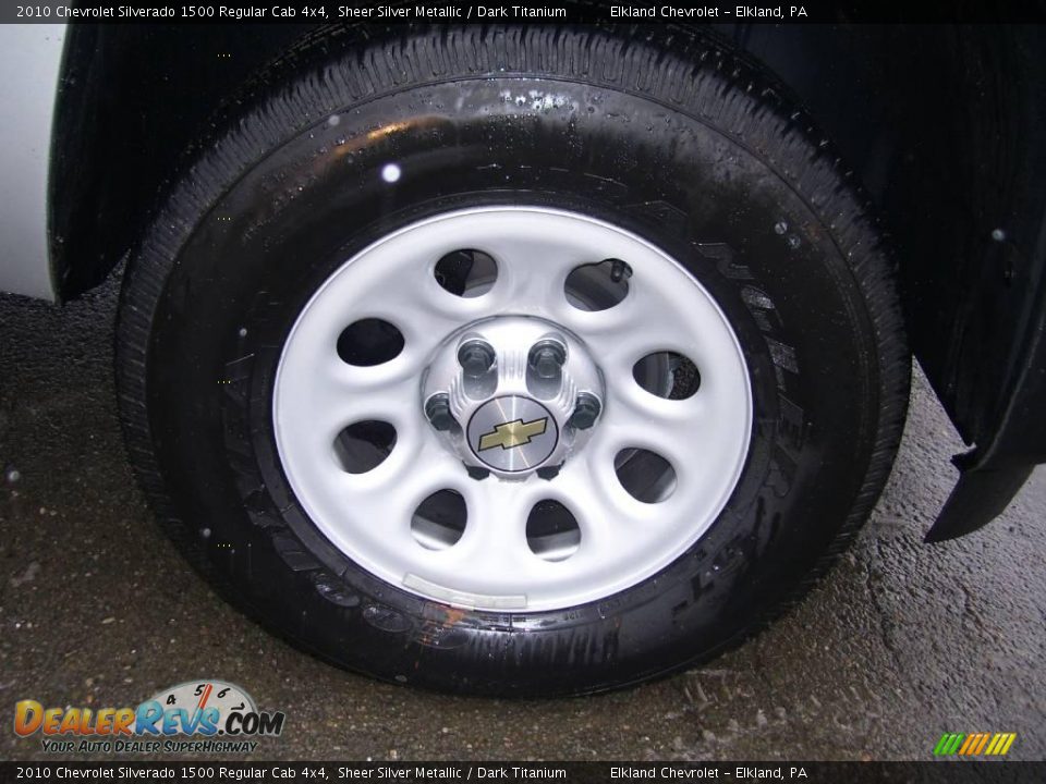 2010 Chevrolet Silverado 1500 Regular Cab 4x4 Sheer Silver Metallic / Dark Titanium Photo #9
