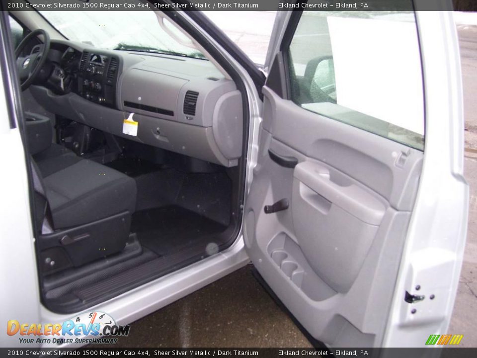 2010 Chevrolet Silverado 1500 Regular Cab 4x4 Sheer Silver Metallic / Dark Titanium Photo #14
