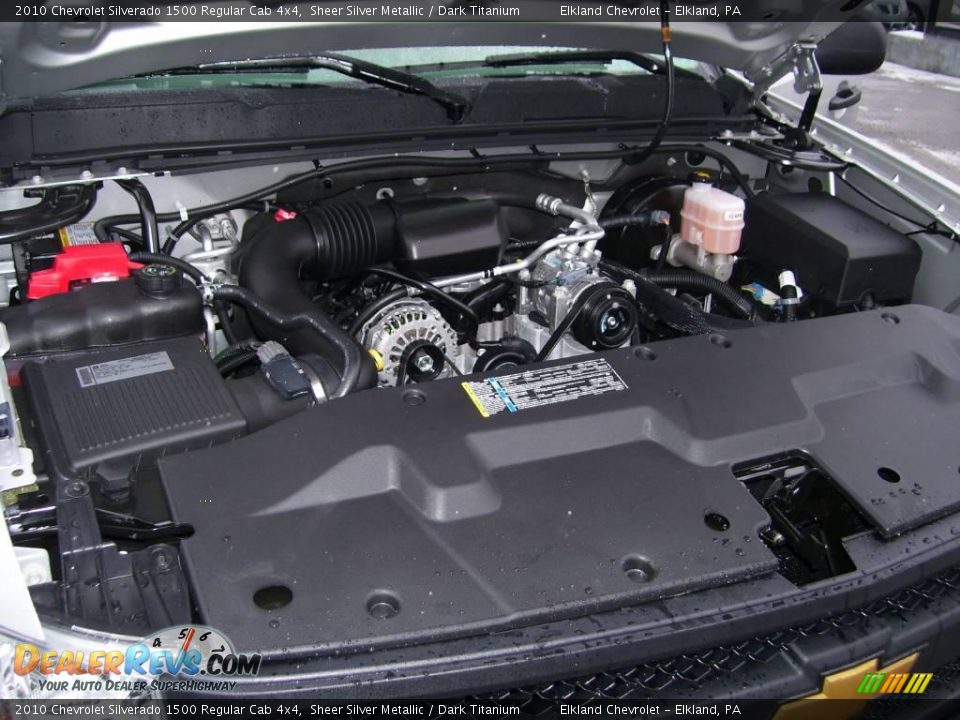 2010 Chevrolet Silverado 1500 Regular Cab 4x4 Sheer Silver Metallic / Dark Titanium Photo #19