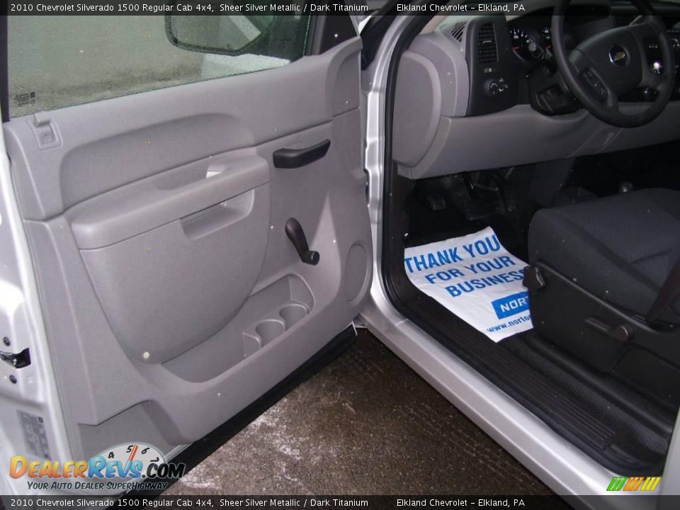 2010 Chevrolet Silverado 1500 Regular Cab 4x4 Sheer Silver Metallic / Dark Titanium Photo #20