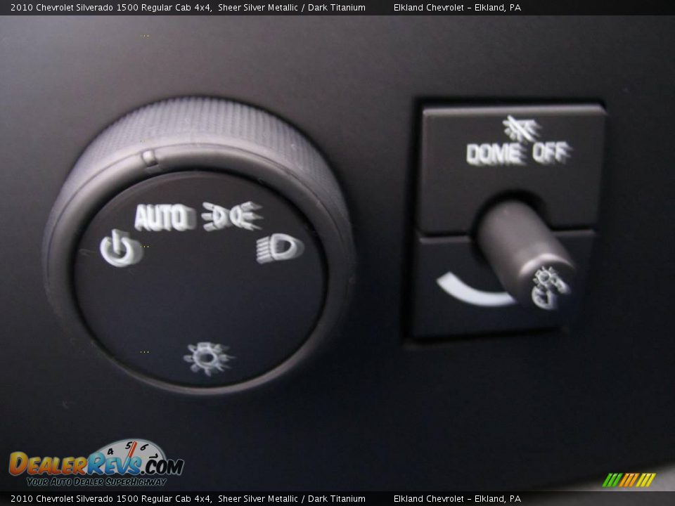 2010 Chevrolet Silverado 1500 Regular Cab 4x4 Sheer Silver Metallic / Dark Titanium Photo #32