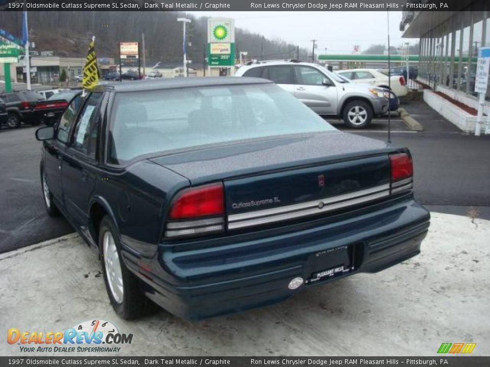 1997 Oldsmobile Cutlass Supreme SL Sedan Dark Teal Metallic / Graphite Photo #2