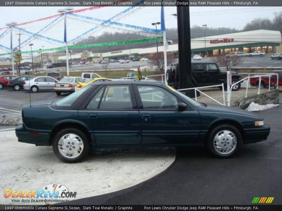 1997 Oldsmobile Cutlass Supreme SL Sedan Dark Teal Metallic / Graphite Photo #5