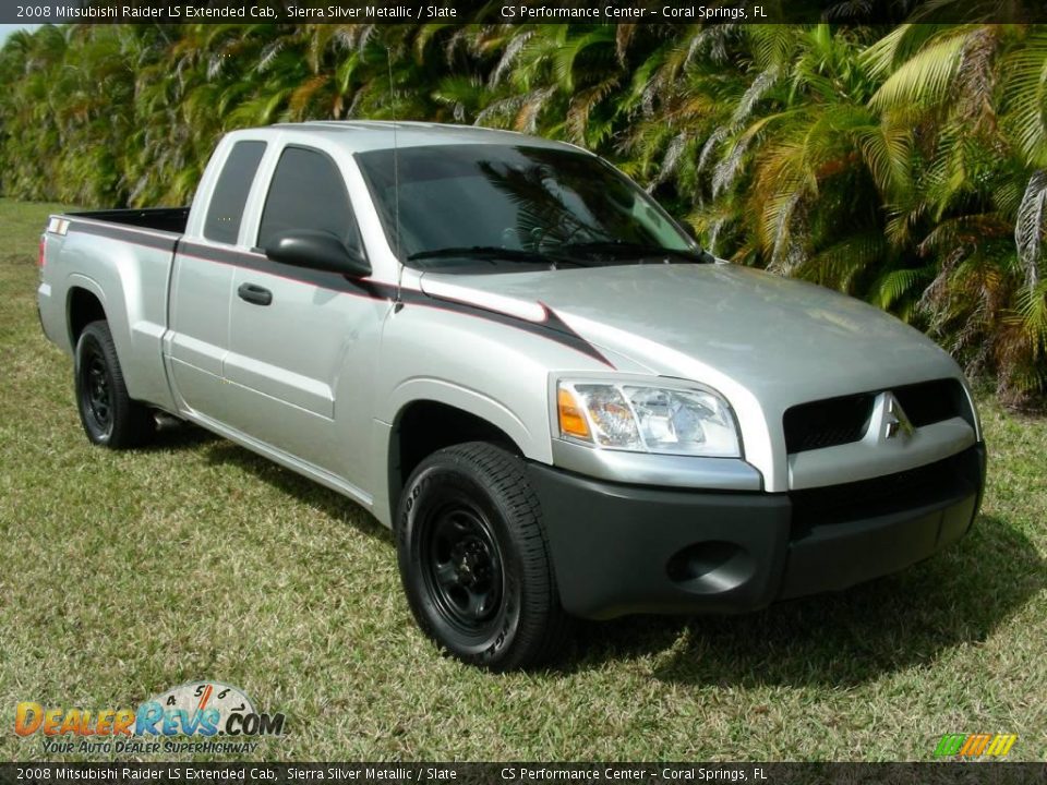 2008 Mitsubishi Raider LS Extended Cab Sierra Silver Metallic / Slate Photo #3
