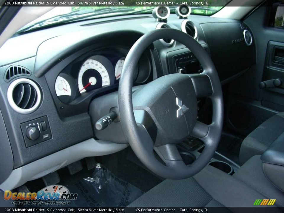 2008 Mitsubishi Raider LS Extended Cab Sierra Silver Metallic / Slate Photo #20