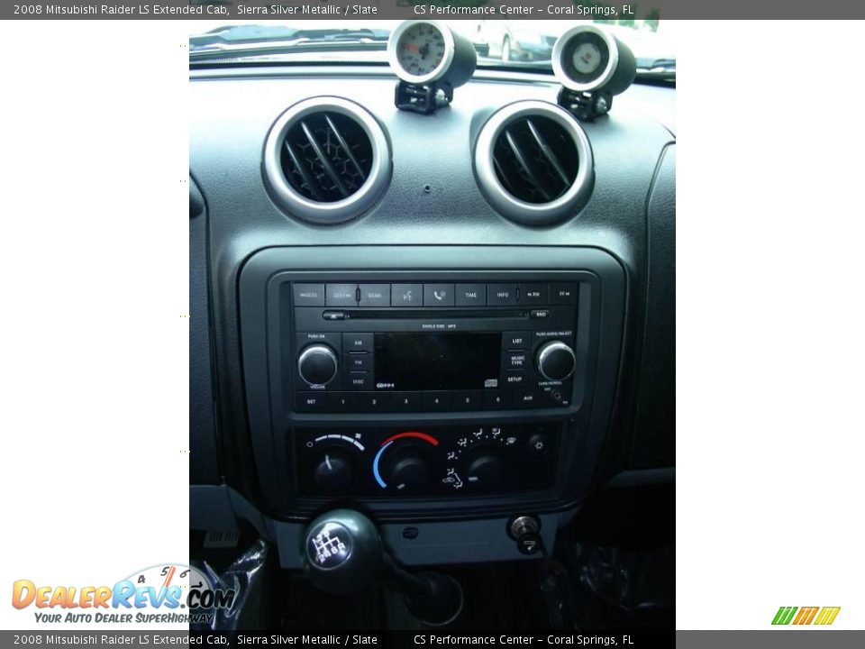 2008 Mitsubishi Raider LS Extended Cab Sierra Silver Metallic / Slate Photo #24