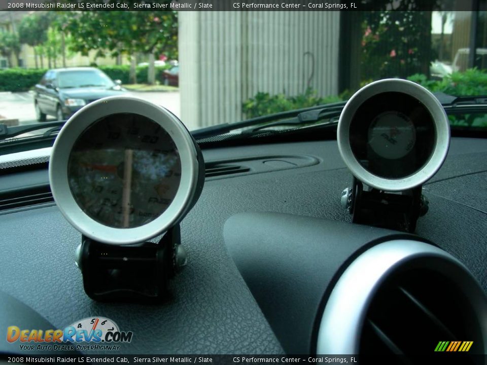 2008 Mitsubishi Raider LS Extended Cab Sierra Silver Metallic / Slate Photo #30