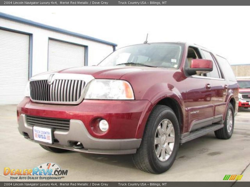 2004 Lincoln Navigator Luxury 4x4 Merlot Red Metallic / Dove Grey Photo #2