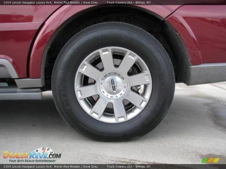 2004 Lincoln Navigator Luxury 4x4 Merlot Red Metallic / Dove Grey Photo #10