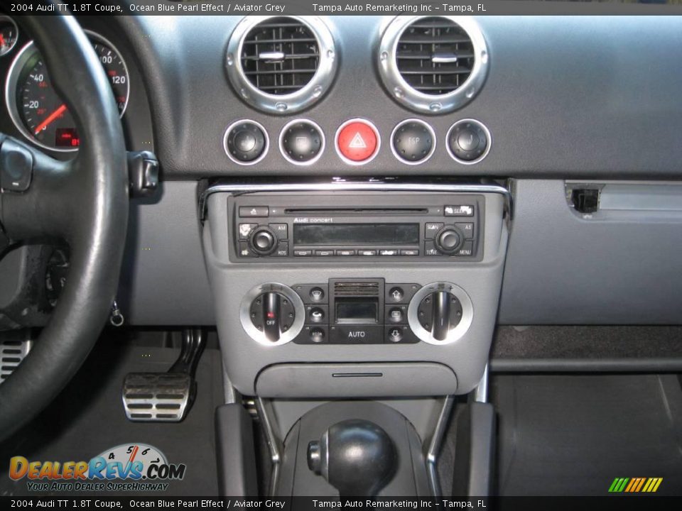 2004 Audi TT 1.8T Coupe Ocean Blue Pearl Effect / Aviator Grey Photo #25