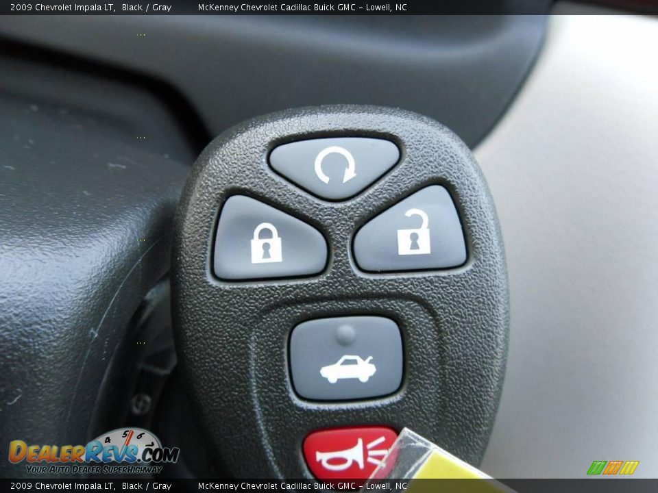 2009 Chevrolet Impala LT Black / Gray Photo #26