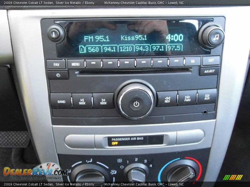 2009 Chevrolet Cobalt LT Sedan Silver Ice Metallic / Ebony Photo #24