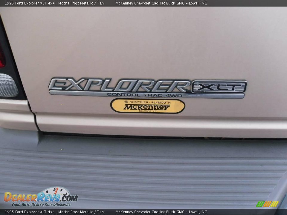 1995 Ford Explorer XLT 4x4 Mocha Frost Metallic / Tan Photo #4