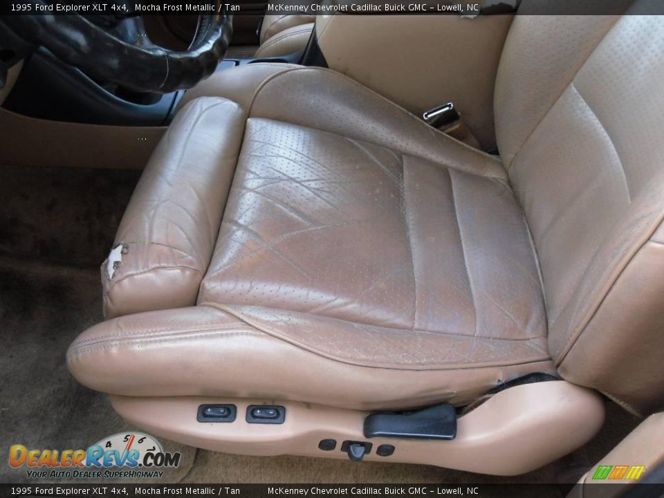 1995 Ford Explorer XLT 4x4 Mocha Frost Metallic / Tan Photo #8
