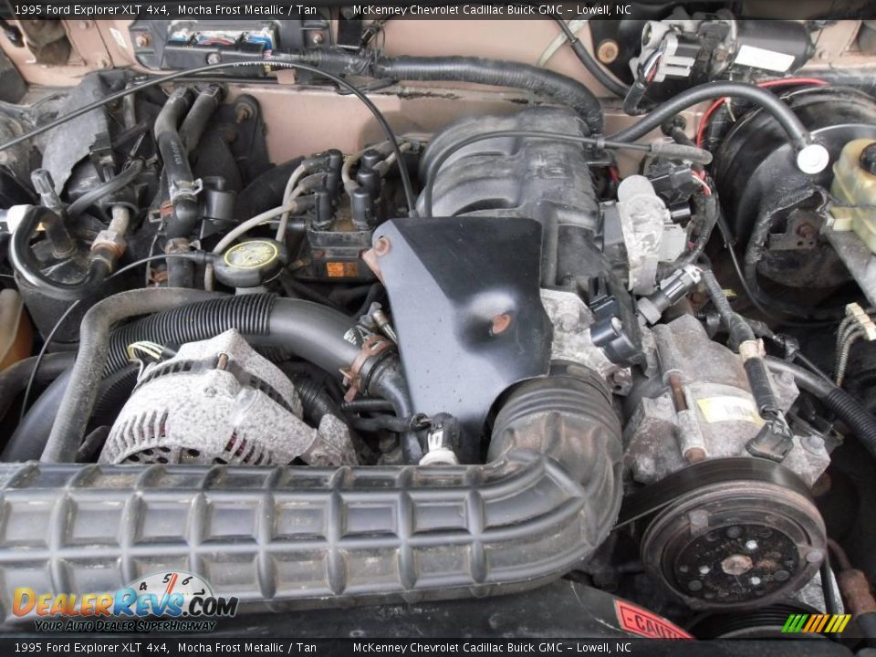 1995 Ford Explorer XLT 4x4 Mocha Frost Metallic / Tan Photo #20
