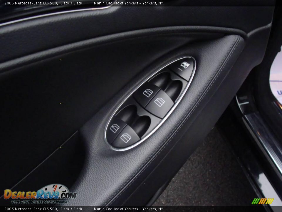 2006 Mercedes-Benz CLS 500 Black / Black Photo #12
