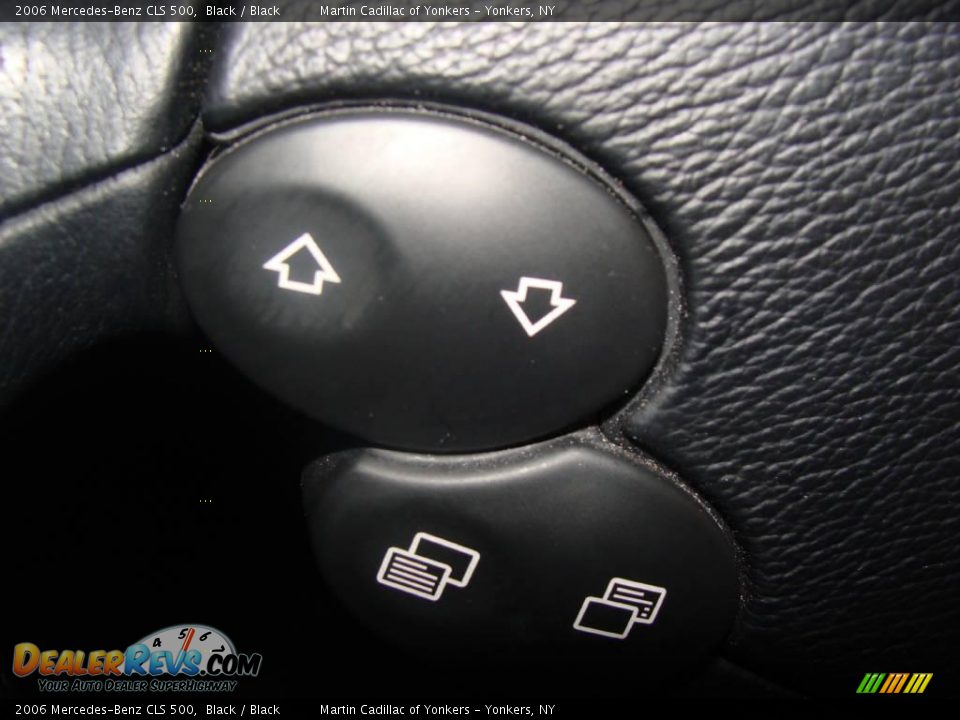2006 Mercedes-Benz CLS 500 Black / Black Photo #23