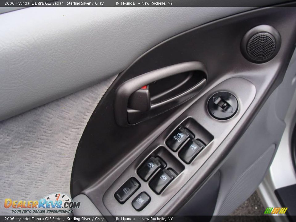 2006 Hyundai Elantra GLS Sedan Sterling Silver / Gray Photo #11