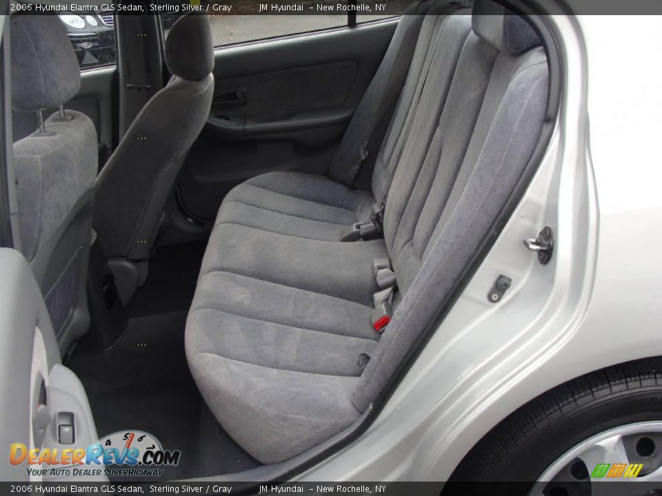 2006 Hyundai Elantra GLS Sedan Sterling Silver / Gray Photo #17
