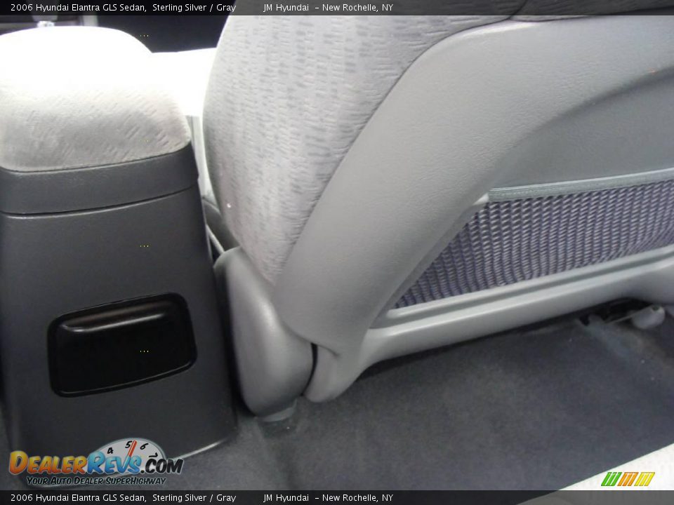 2006 Hyundai Elantra GLS Sedan Sterling Silver / Gray Photo #22