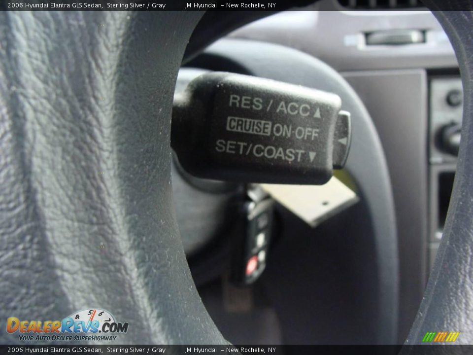 2006 Hyundai Elantra GLS Sedan Sterling Silver / Gray Photo #23