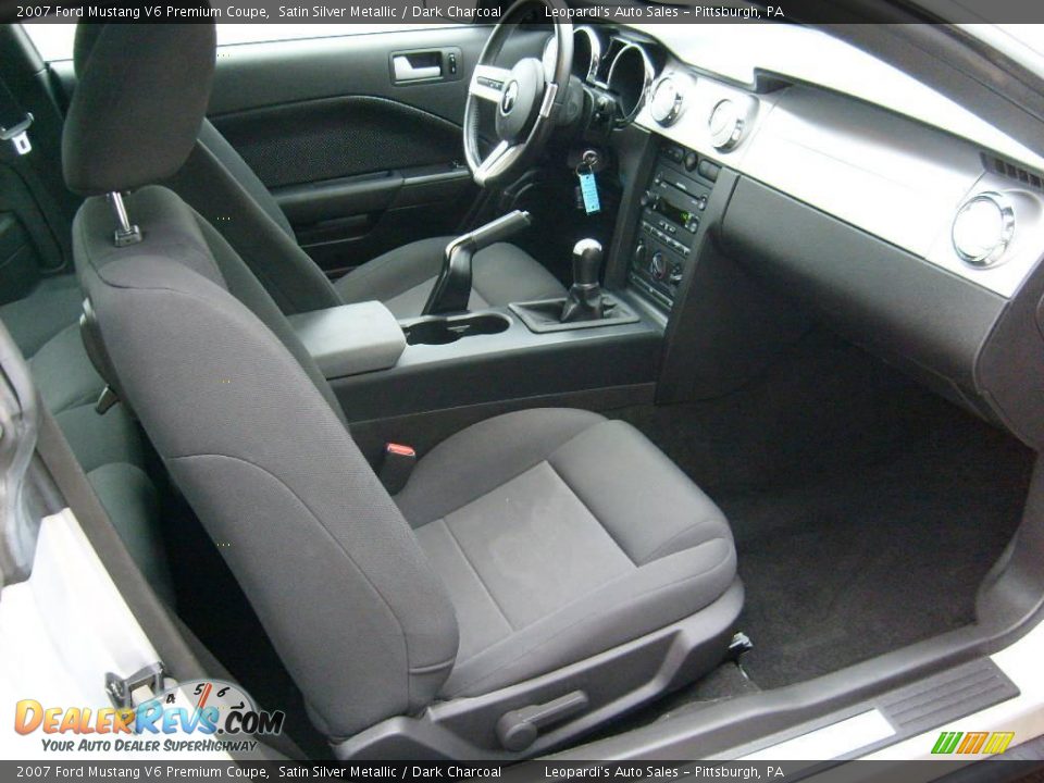 2007 Ford Mustang V6 Premium Coupe Satin Silver Metallic / Dark Charcoal Photo #11