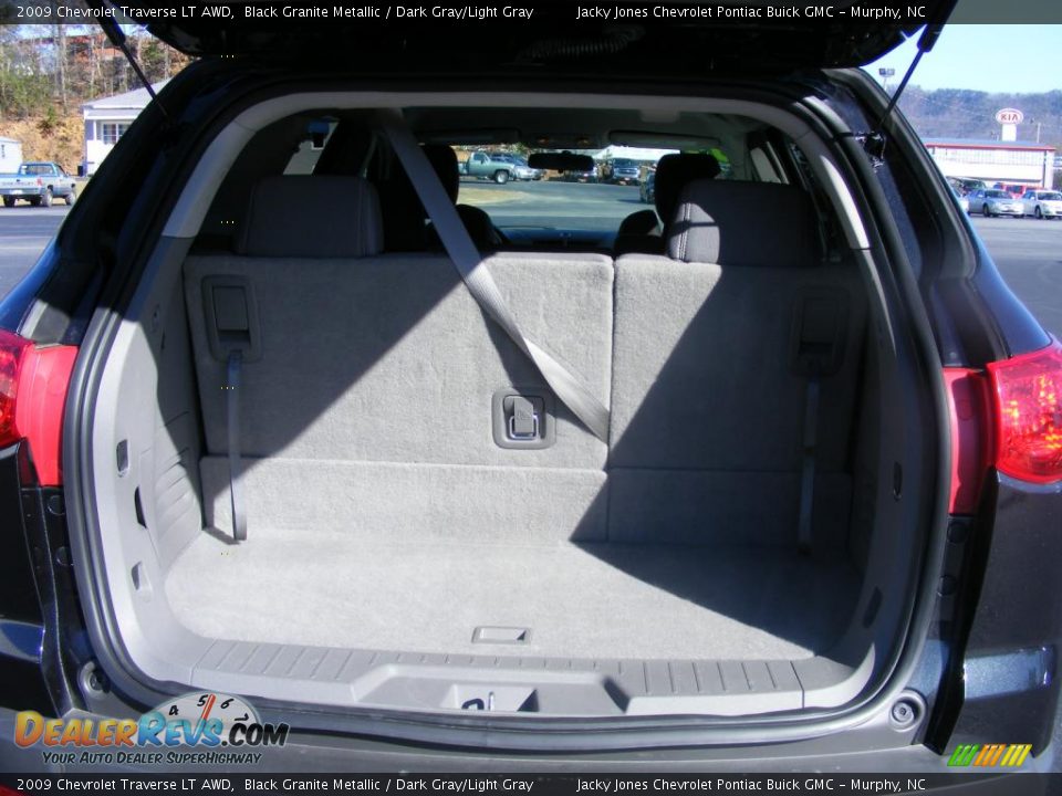 2009 Chevrolet Traverse LT AWD Black Granite Metallic / Dark Gray/Light Gray Photo #5