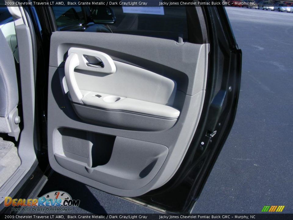 2009 Chevrolet Traverse LT AWD Black Granite Metallic / Dark Gray/Light Gray Photo #6