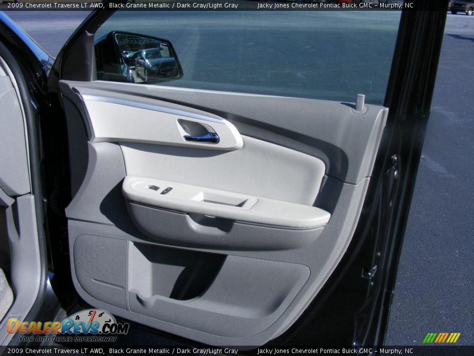2009 Chevrolet Traverse LT AWD Black Granite Metallic / Dark Gray/Light Gray Photo #8