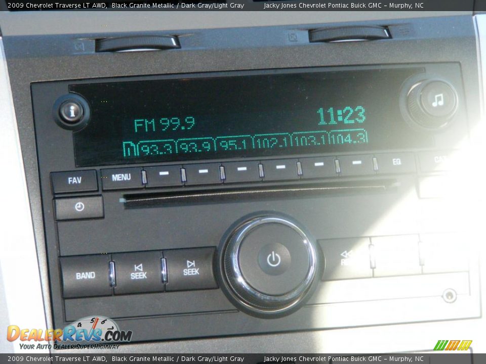 2009 Chevrolet Traverse LT AWD Black Granite Metallic / Dark Gray/Light Gray Photo #13